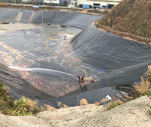 兴隆台废水池清理