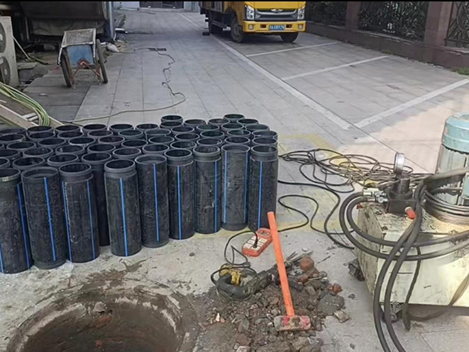 兴隆台PE置换管厂家 DN315置换管 非开挖管短管置换